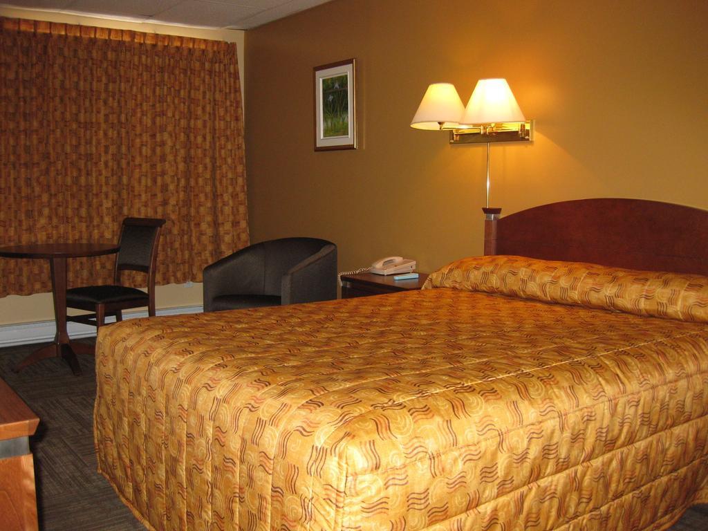 Hotel Matagami Room photo