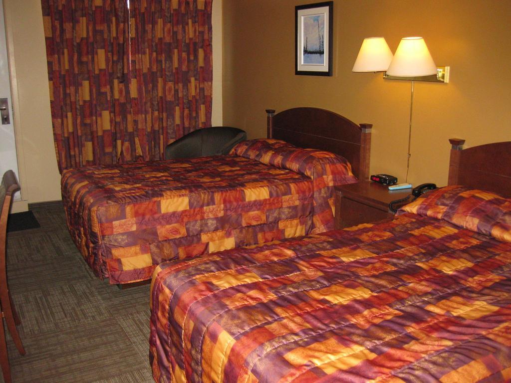 Hotel Matagami Room photo